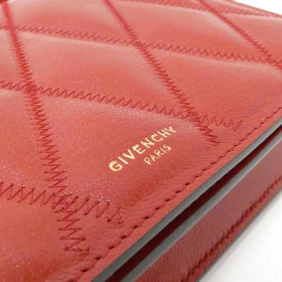 Givenchy GV3 Leather Shoulder Bag - Picture 4 of 7